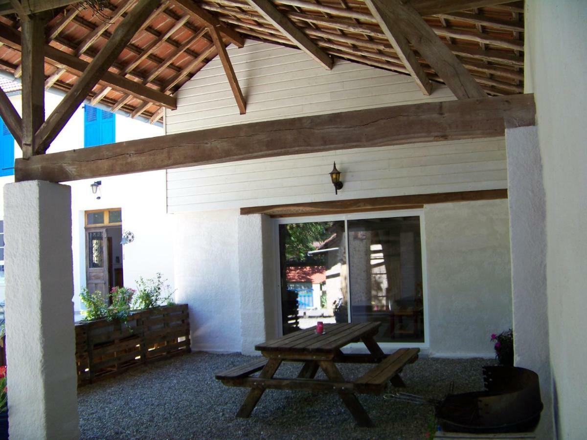 Gite, Jacuzzi & Vin Au Grenier De Madiran Exterior foto